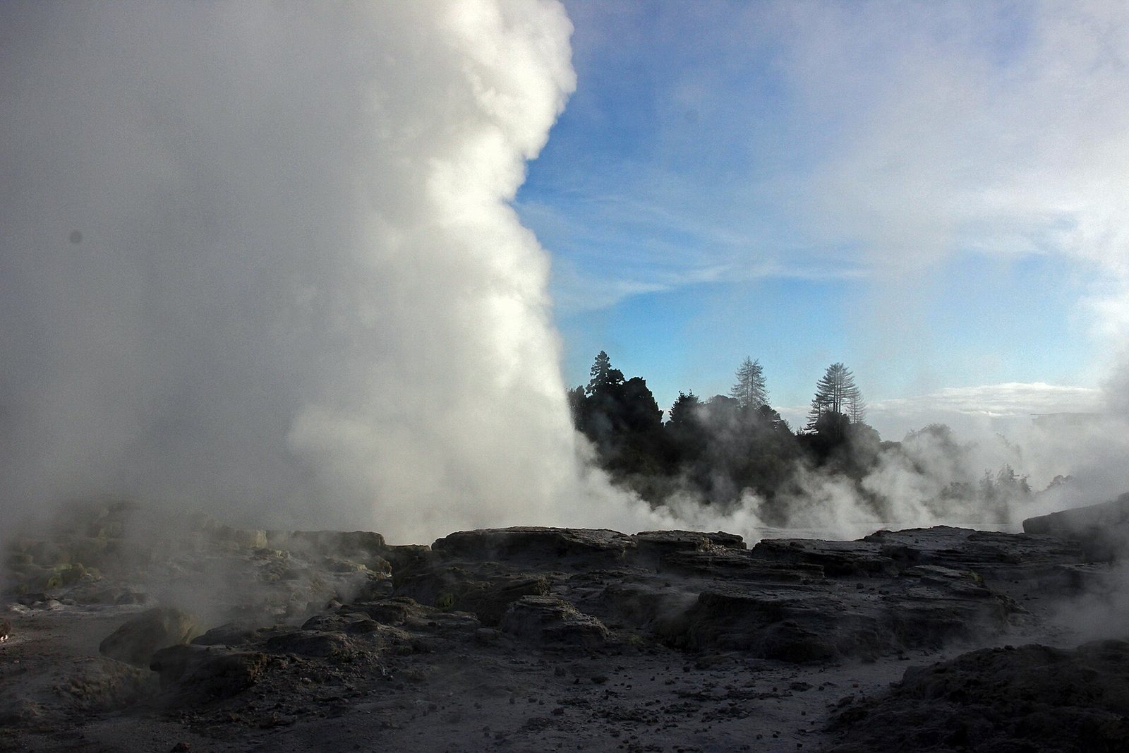 Te Puia & Pōhutu Geyser — Mercury Pacific group ground handling
