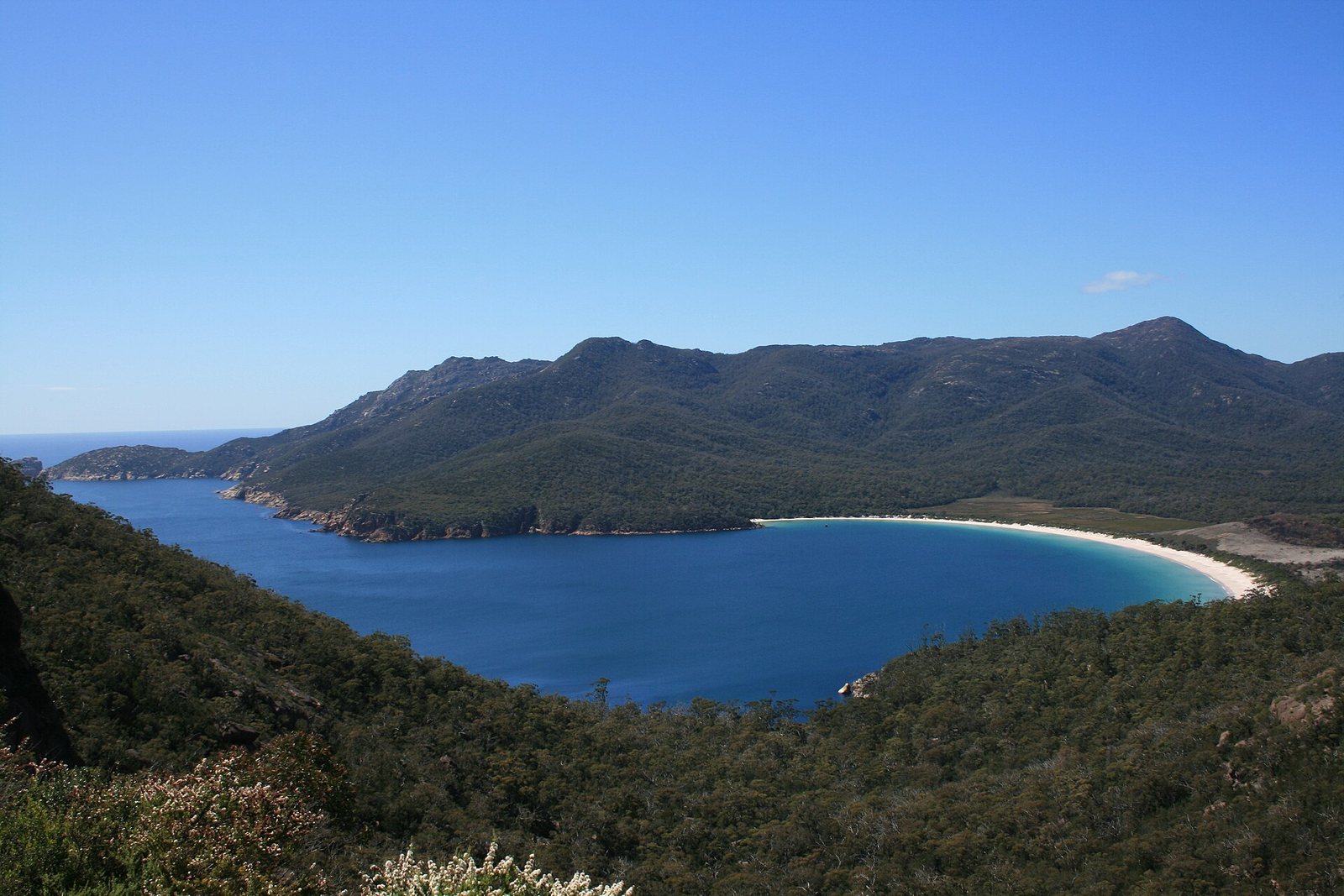 Freycinet & Wineglass Bay — Mercury Pacific group ground handling